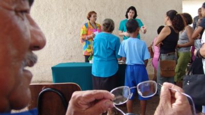 487-prefeita-simone-faz-nova-entrega-de-oculos