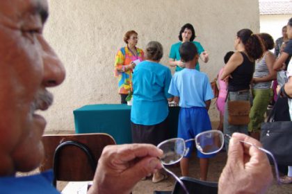 487-prefeita-simone-faz-nova-entrega-de-oculos