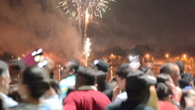 48874-populacao-prestigia-queima-de-fogos