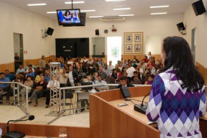 5062-simone-anuncia-obras-de-asfalto-e-drenagem-para-o-bairro-santa-terezinha