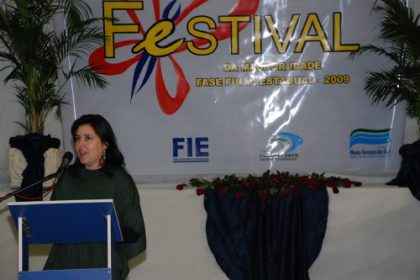 5064-simone-recebe-atletas-para-a-fase-final-do-festival-da-melhor-idade