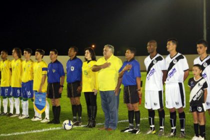 5331-torcedores-marcam-presenca-em-jogo-historico-contra-a-selecao-brasileira-sub-20