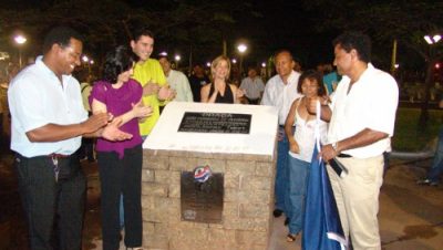 597-simone-inaugura-revitalizacao-de-praca-e-anuncia-novos-investimentos