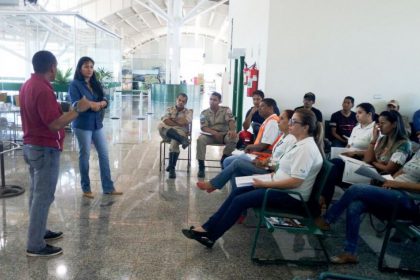 60036-palestra-sobre-fraseologia-padrao-2