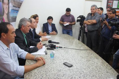 61232-coletiva-de-imprensa