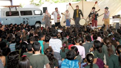 61376-teatro-clupo-casa-meio-h-1
