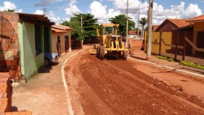 627-bairro-do-jupia-comeca-a-ser-asfaltado