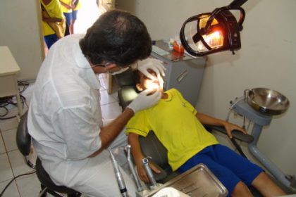 629-escola-maria-de-lourdes-lopes-recebe-gabinete-odontologico