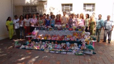 643-campanha-arrecada-350-brinquedos-para-criancas-carentes