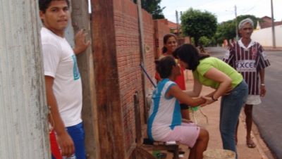 655-simone-fiscaliza-construcao-do-asfalto-no-jupia