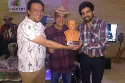 66220-reuniao-centro-chamame-1