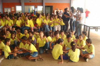 6641-adolescentes-participam-de-capacitacao-para-formar-monitores-mirins-ambientais