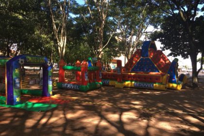 66676-parquinho-inflavel