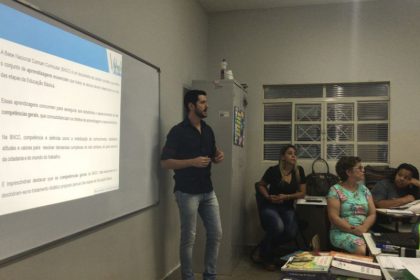 68167-professores-de-arte-recebem-formacao-1