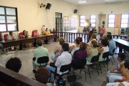 684-simone-discute-autuacoes-do-ibama-a-rancheiros-do-sucuriu