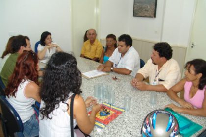 688-prefeitura-renova-parceria-com-dlis-para-2006