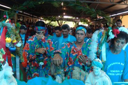 715-encontro-de-folia-de-reis-resgata-tradicoes