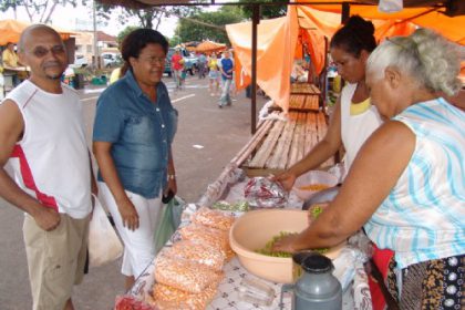 716-feirantes-e-populacao-aprovam-novo-endereco-da-feira-livre