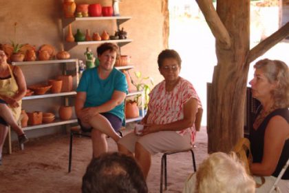 783-associacao-de-artesaos-vai-produzir-colecao-de-pecas-em-ceramica