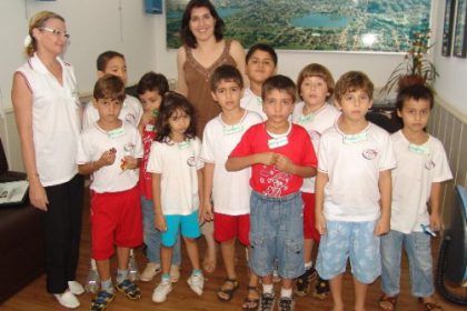 811-alunos-conhecem-funcionamento-da-prefeitura-municipal