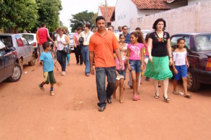 860-simone-lanca-asfalto-na-vila-sao-joao