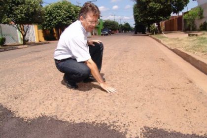 877-prefeitura-prepara-rua-para-receber-recapeamento