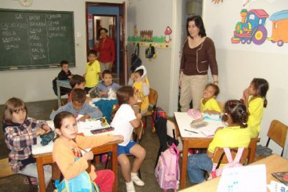 935-simone-visita-escola-eufrosina-pinto