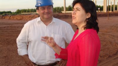 982-prefeita-visita-instalacoes-da-metalfrio