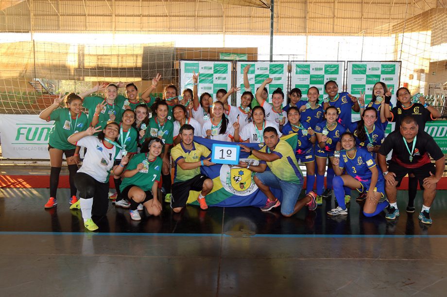 Jogos Escolares: fase municipal tem campeões no futsal feminino